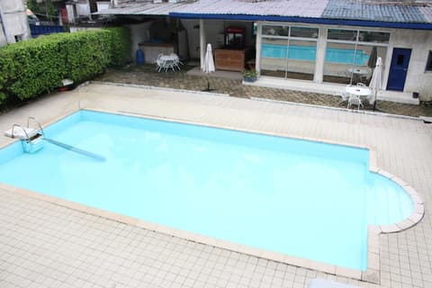 Jet Hôtel, Outdoor pool
