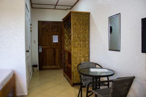 SUNVILLE HOTEL, Room