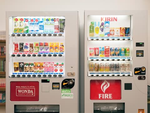 Coco Stay Nishikawaguchi Ekimae, Vending machine