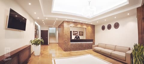 Familion Aparthotel, Reception