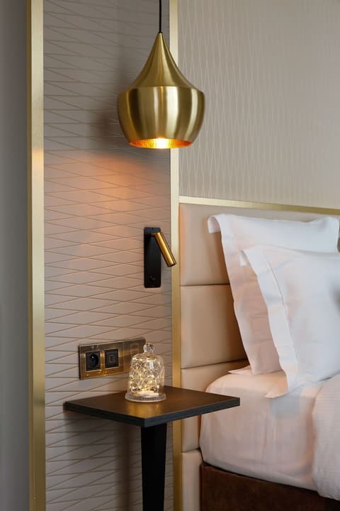 Niepce Paris Hotel, Curio Collection by Hilton