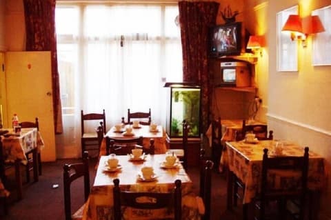 Chiswick Court Hotel