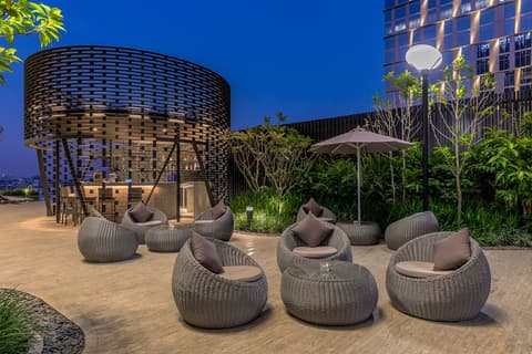 Pan Pacific Yangon, Pool