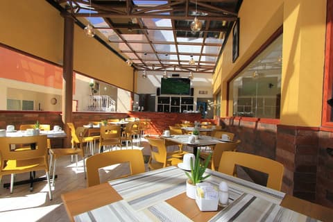 Hotel Santa Rita, Breakfast area