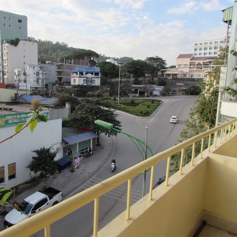 Viet Nhat Halong Hotel