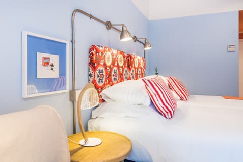 Pestana Casino Studios, Room