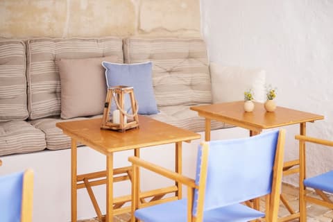 Hotel Nou Sant Antoni, Terrace/patio