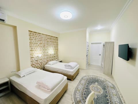 Samarkand Travel Hotel
