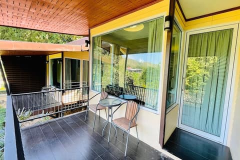 Baan Rim Kwai Paerimnam Resort