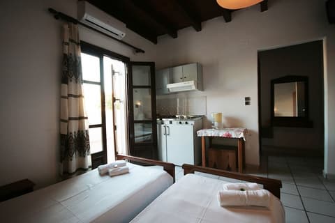 Chania Rooms, Room
