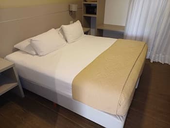 Pirayu Hotel & Resort