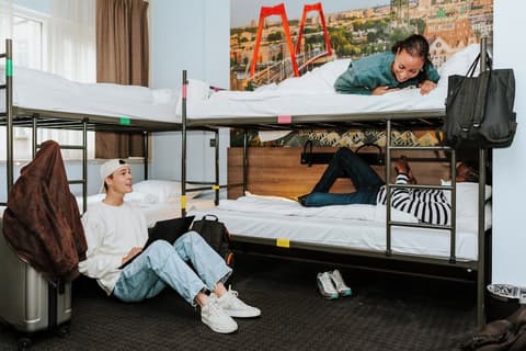 Rotterdam Teleport Hotel