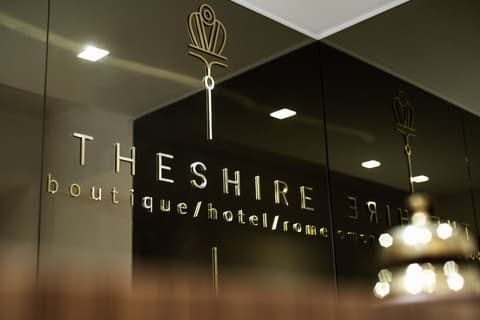 The Shire Hotel, Reception