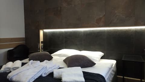 PEOPLE Red Square Hotel