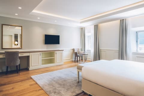 Heritage Grand Perast, Room