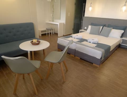 Ampoulos Rooms & Apartments