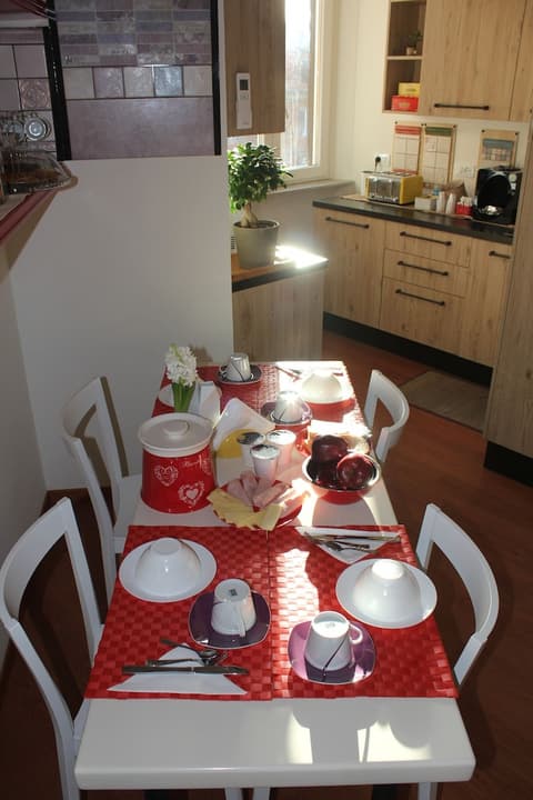 Superior Relais Temple View