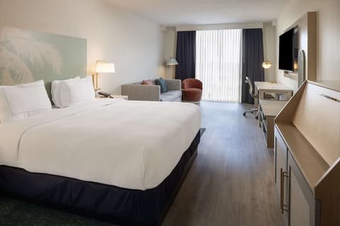 Hotel Dello Ft Lauderdale Airport, Tapestry Collection by Hilton