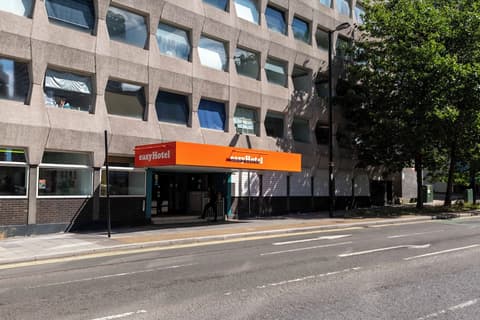 easyHotel London Croydon, Front of property