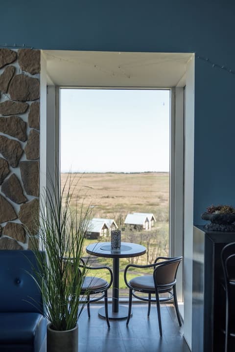 Efri-Vík Bungalows, Restaurant