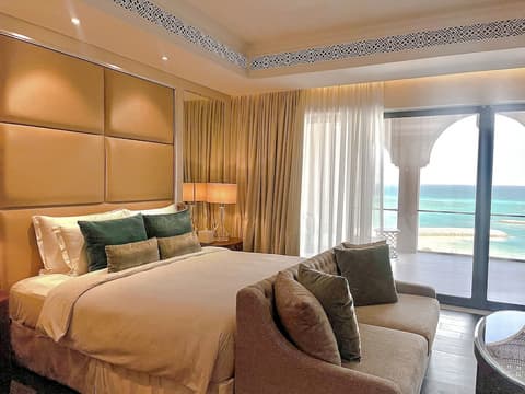 Royal Saray Resort