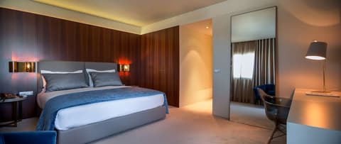4615 Hotel, Room