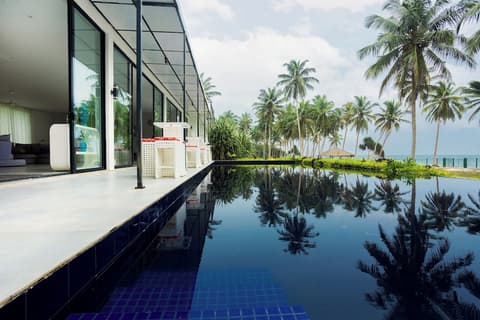 Green Turtle Villa by The Serendipity Collection