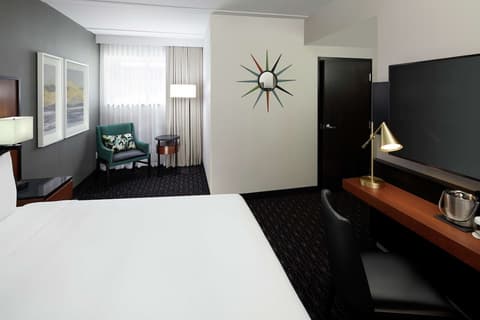 DoubleTree by Hilton Montreal Airport