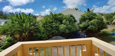 Allamanda Studios and Apartments