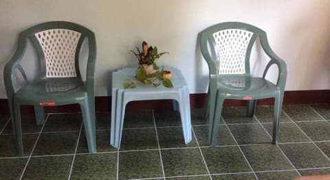 Bangsak Hut, Balcony