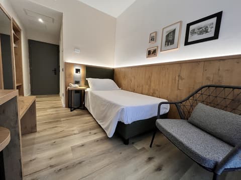 Hotel America