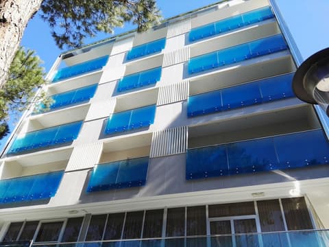Hotel Desire'