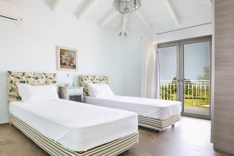 Villas Kefalonia, Room