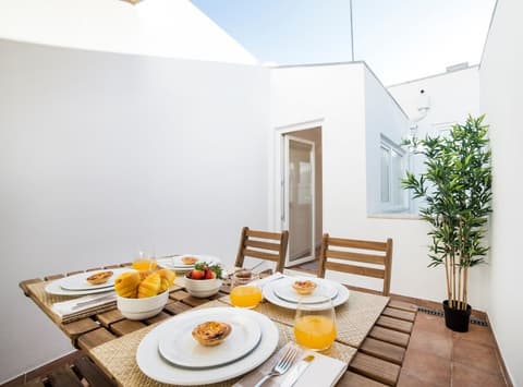 Lis Apartments, Terrace/patio