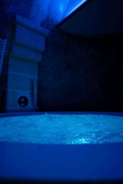 Thymus Residence nei Sassi, Private spa tub