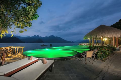 Mai Chau Hideaway Lake Resort