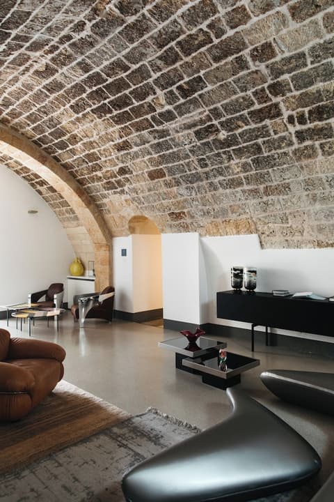 Palazzo De Noha, Reception