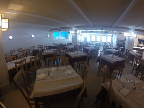 Hotel Golden Sand, Restaurant