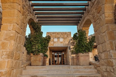 Old Village Resort, Reception