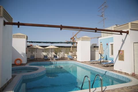 Versailles by Vieras