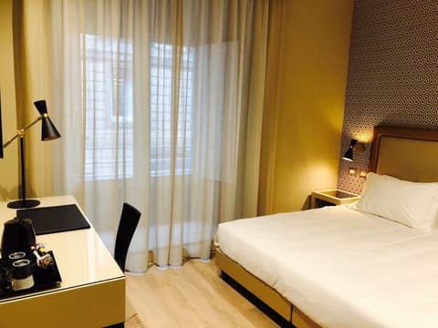 Caruso Place Boutique & Wellness Suites