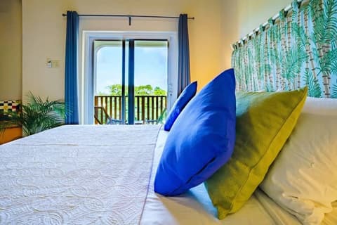 Nianna Coral Bay Luxurious Townhouse- 3