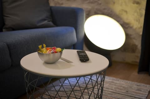 Apartments & Rooms Tiramola