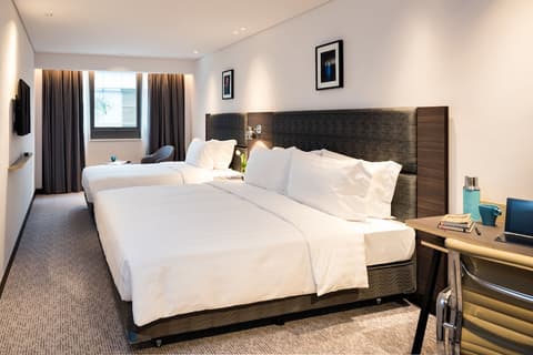 Camlux Hotel, Room