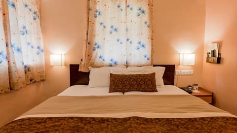 Hotel Gopika International