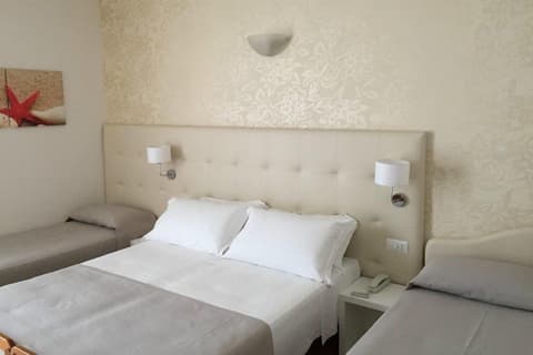 Hotel Ardea, Room
