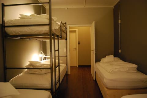 Tehúsið Hostel, Room