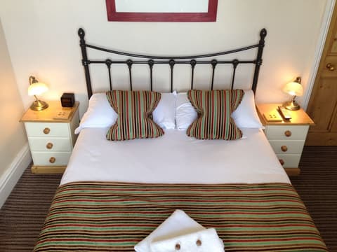 Devonshire House, Room