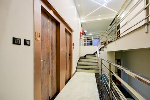 Hotel Pearl Plaza