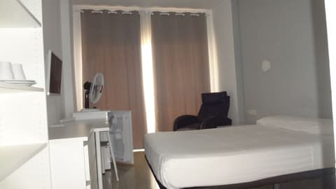 Hotel Carlos I, Room